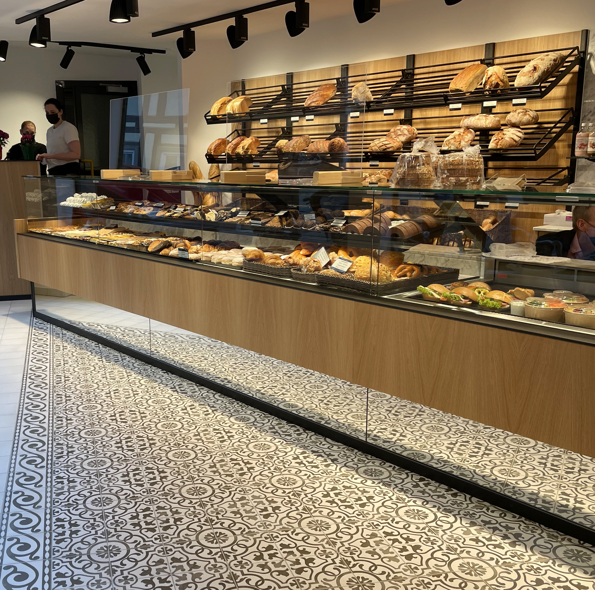 Neue Einrichtung für Bäckerei Mengel