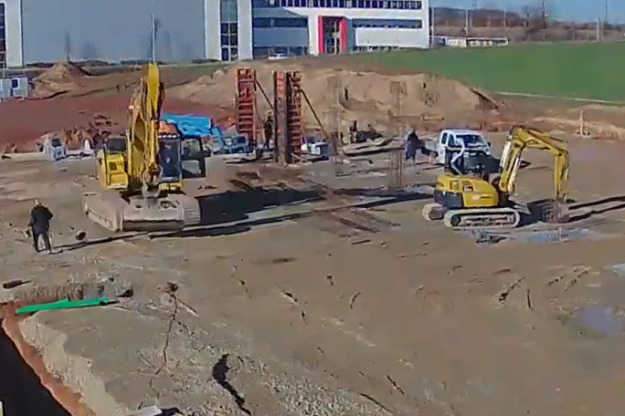 FREUND baut neue Produktionshalle